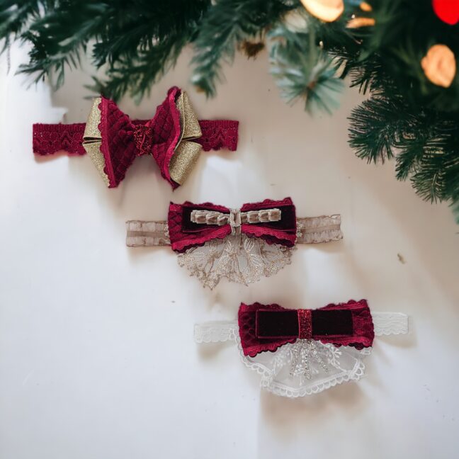 Jõuluteemaline valge ja punane tüdrukute pitsist lipsuga peapael peakaunistus jõuludeks jõuluteemaliseks pildistamiseks