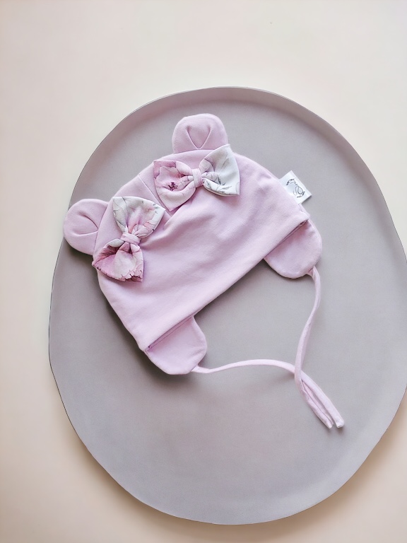 heleroosa lilleliste lipsudega tüdrukute kevadmüts sügismüts kõrvade ja lipsudega käsitöömüts kevadeks ja sügiseks