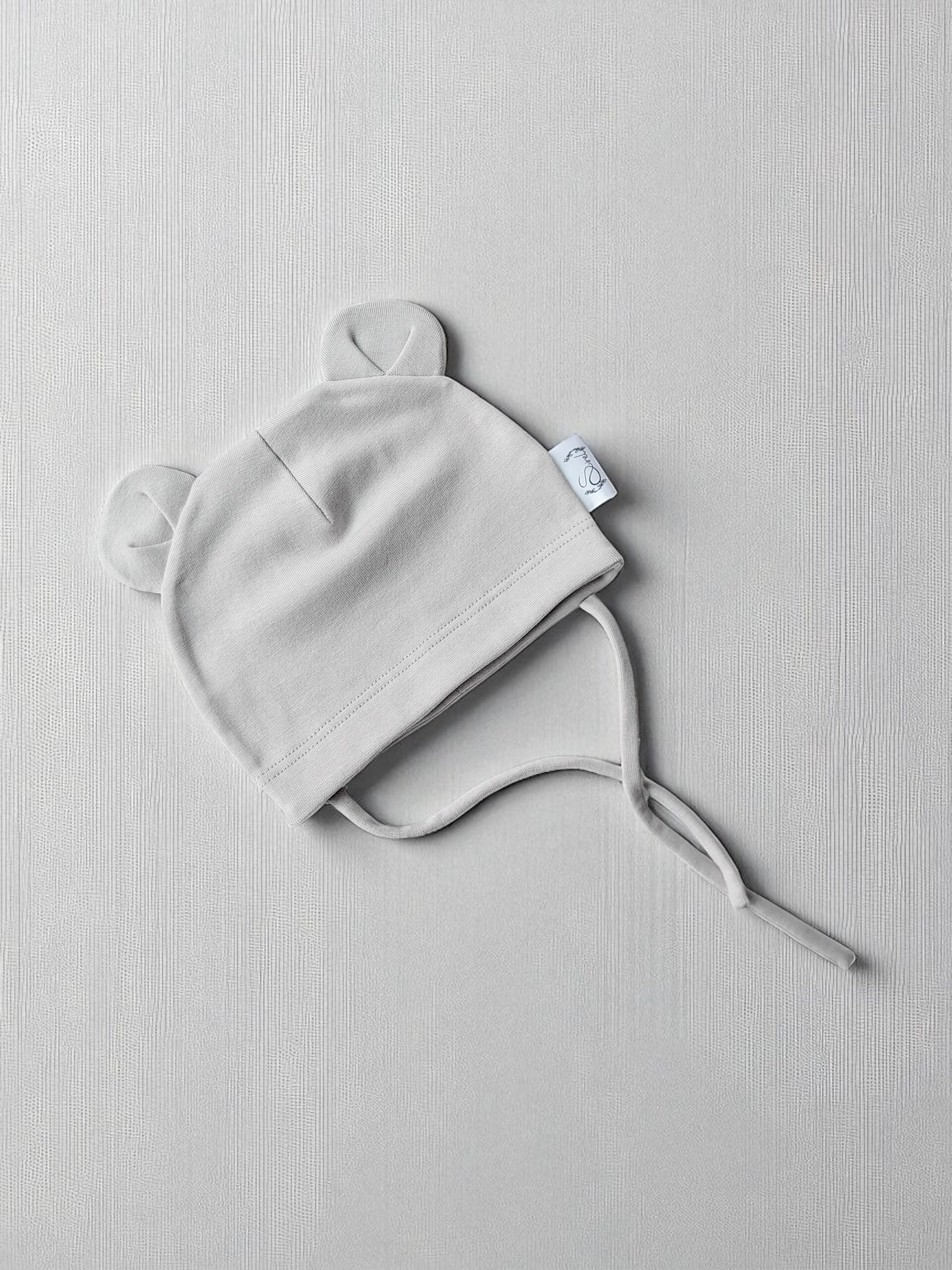 helehall, hall tüdrukute poiste unisex suvemüts beebile, poisile, tüdrukule, lapsele suveks, käsitöömüts vale paeltega, karu mõmmi kõrvadega, veniv käsitöömüts lapsele suveks